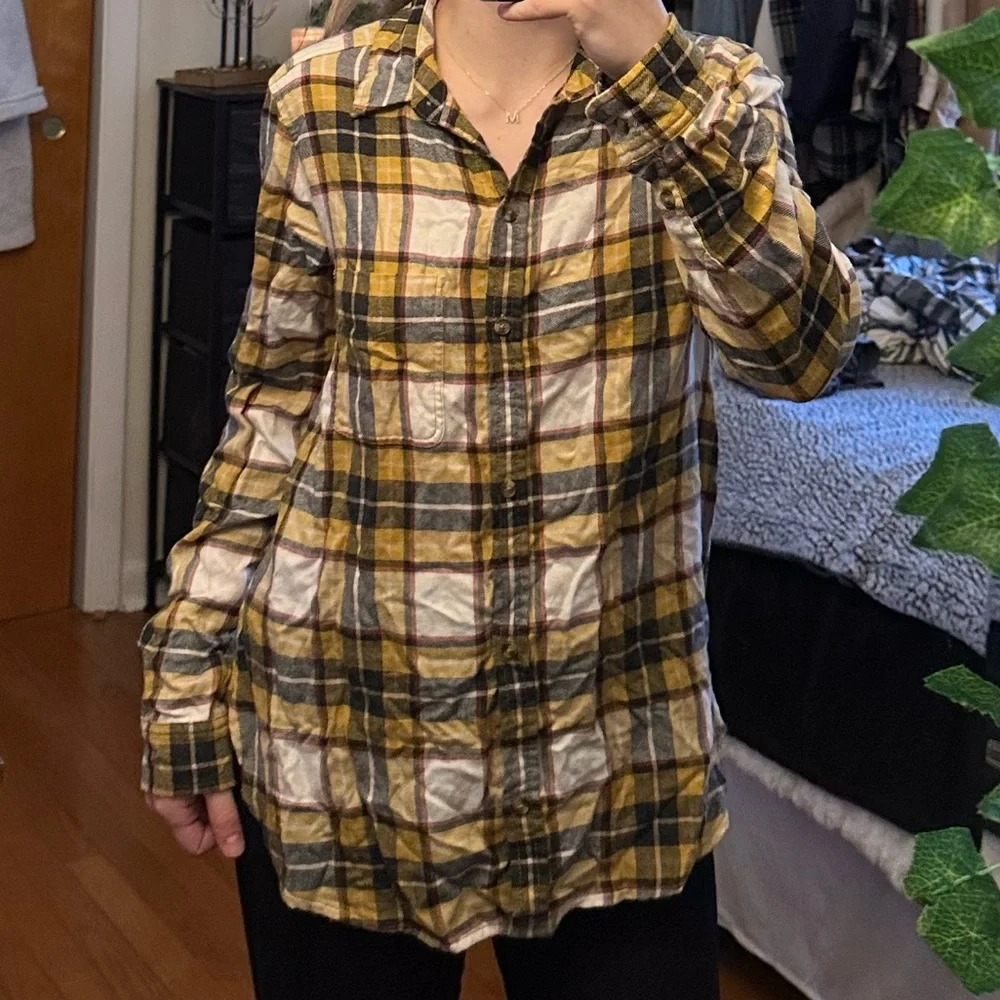 AE flannel - Picture 1 of 3